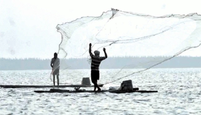 ರಾಜ್ಯದ ಬಹುತೇಕ ಜಿಲ್ಲೆಗಳಲ್ಲಿ ಮುಂದುವರಿದ ಮಳೆ; ಸಮುದ್ರಕ್ಕೆ ಇಳಿಯದಂತೆ ಮೀನುಗಾರರಿಗೆ ಹವಾಮಾನ ಇಲಾಖೆ ಎಚ್ಚರಿಕೆ