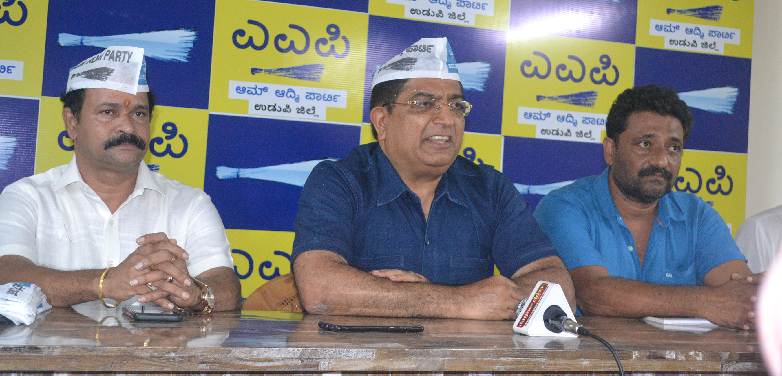 ಶ್ರೀಮಂತರ 10 ಲಕ್ಷ ಕೋಟಿ ಸಾಲ ಮನ್ನಾ ಮಾಡಿದ ಕೇಂದ್ರ ಬಡವರ ಮೇಲೆ ತೆರಿಗೆ ಬರೆ ಎಳೆಯುತ್ತಿದೆ: ಭಾಸ್ಕರ್ ರಾವ್ ವಾಗ್ದಾಳಿ