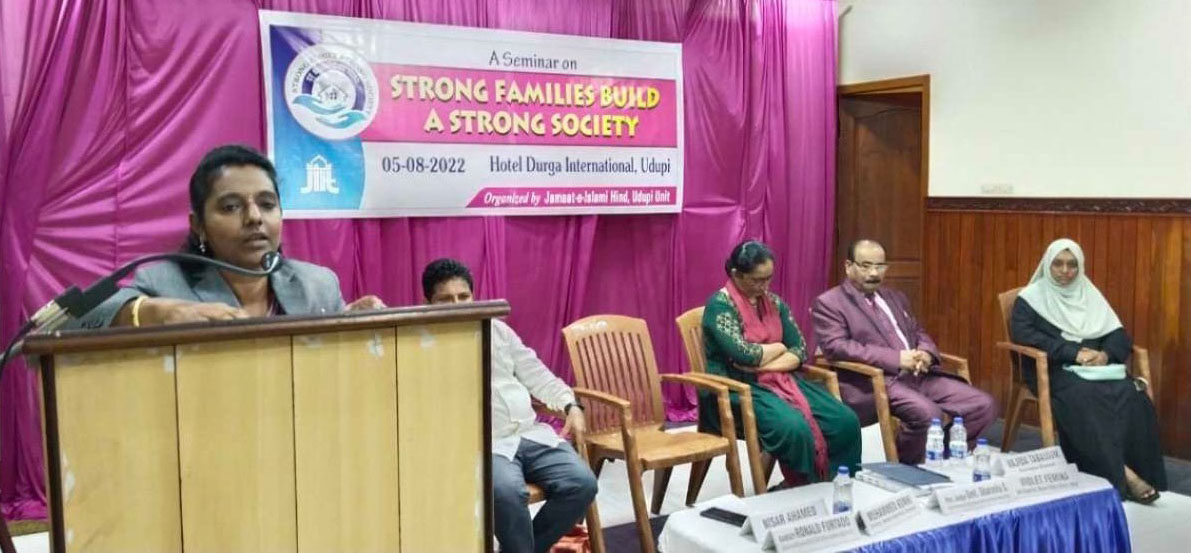 ಕುಟುಂಬಗಳು ಮಕ್ಕಳ ಬೆಳವಣಿಗೆಯ ಕೇಂದ್ರ: ನ್ಯಾ.ಶರ್ಮಿಳಾ