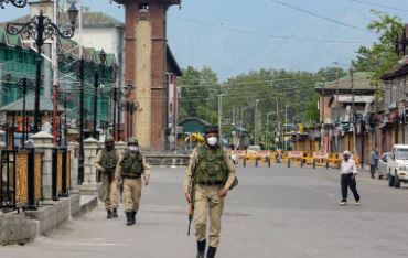 ಜಮ್ಮುಕಾಶ್ಮೀರ: ಗುಂಡಿನ ಕಾಳಗದಲ್ಲಿ ನಾಗರಿಕ ಸಾವು