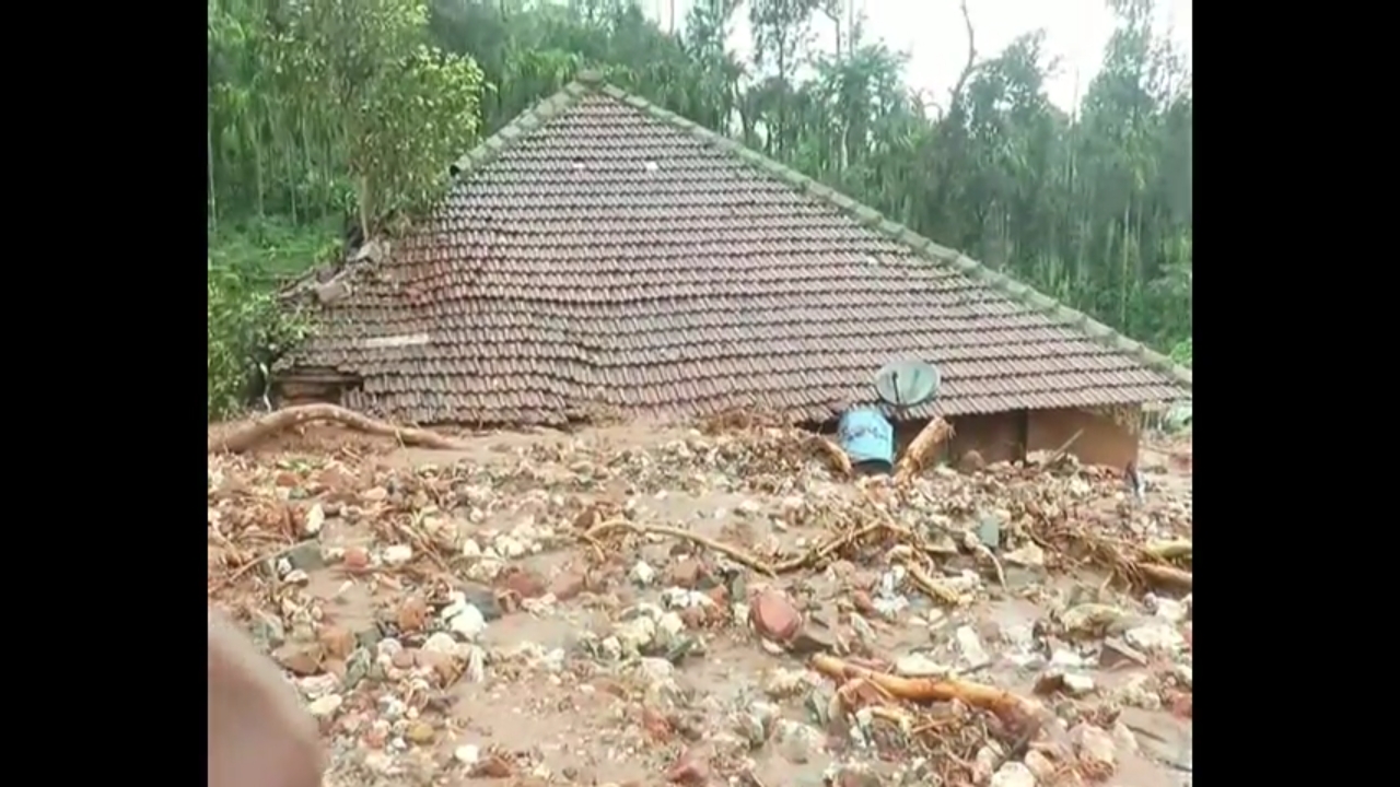 ಮಲೆಮನೆ: ಅತಿವೃಷ್ಟಿ ಸಂಭವಿಸಿ 4 ವರ್ಷ ಕಳೆದರೂ ಪರಿಹಾರ, ಪುನರ್ವಸತಿ ಮರೀಚಿಕೆ
