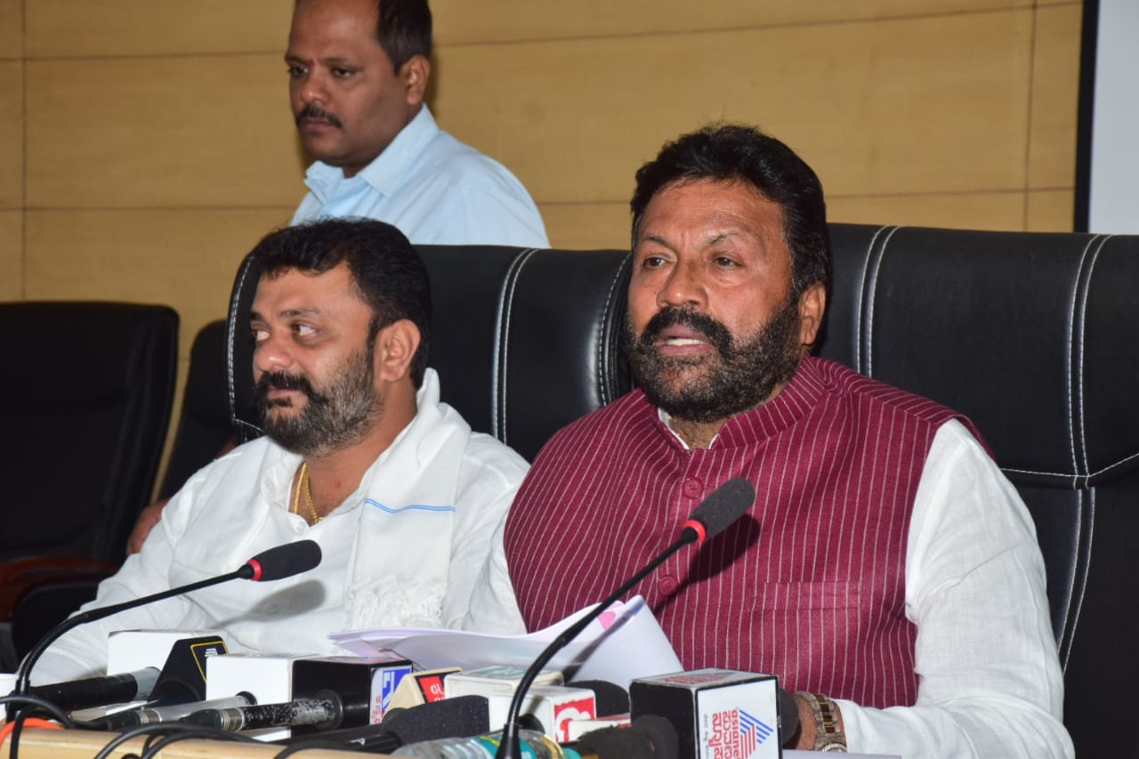 89 ಸಾವಿರ ಹೆಕ್ಟೇರ್ ಕೃಷಿಬೆಳೆ ಹಾನಿ, ಜಂಟಿ ಸಮೀಕ್ಷೆ ಮೂಲಕ ನಿಖರ ಹಾನಿ ದಾಖಲಿಸಲು ಸಚಿವ ಬಿ.ಸಿ.ಪಾಟೀಲ್ ಸೂಚನೆ