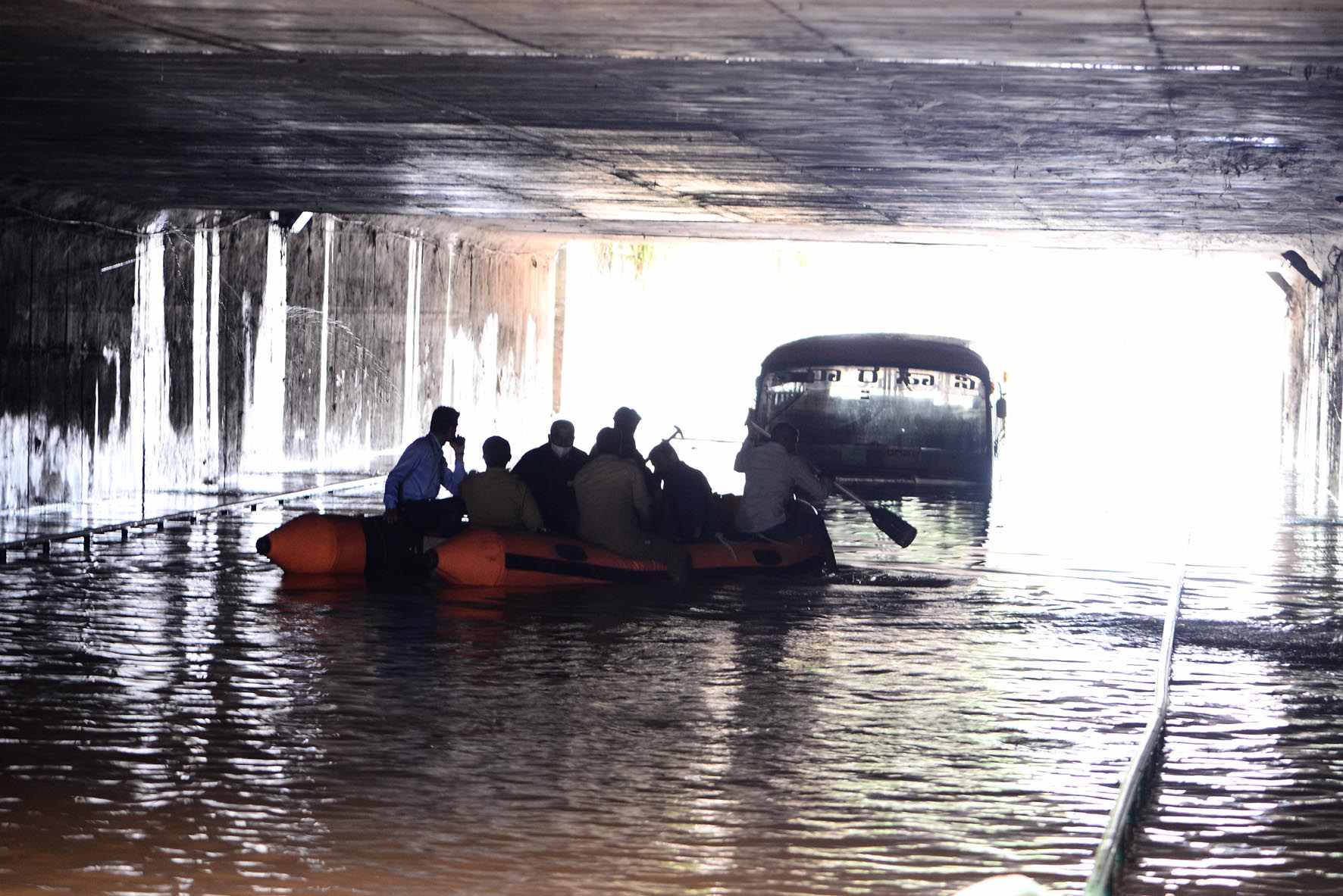 ಬೆಂಗಳೂರು: ಮಳೆ ಬಂದಾಗ ಅಂಡರ್‌ಪಾಸ್‌ನಲ್ಲಿ ವಾಹನ ನಿಲ್ಲಿಸಿದರೆ ದಂಡ