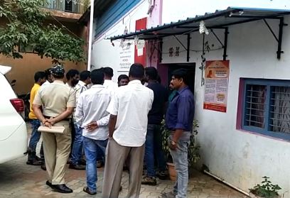 ಚಿಕ್ಕಮಗಳೂರು: ಮದುವೆಯಾಗಲು ಸಬ್ ರಿಜಿಸ್ಟ್ರಾರ್ ಕಚೇರಿಗೆ ಆಗಮಿಸಿದ್ದ ಜೋಡಿಯ ಮೇಲೆ ಸಂಘಪರಿವಾರ ಕಾರ್ಯಕರ್ತರಿಂದ ಹಲ್ಲೆ