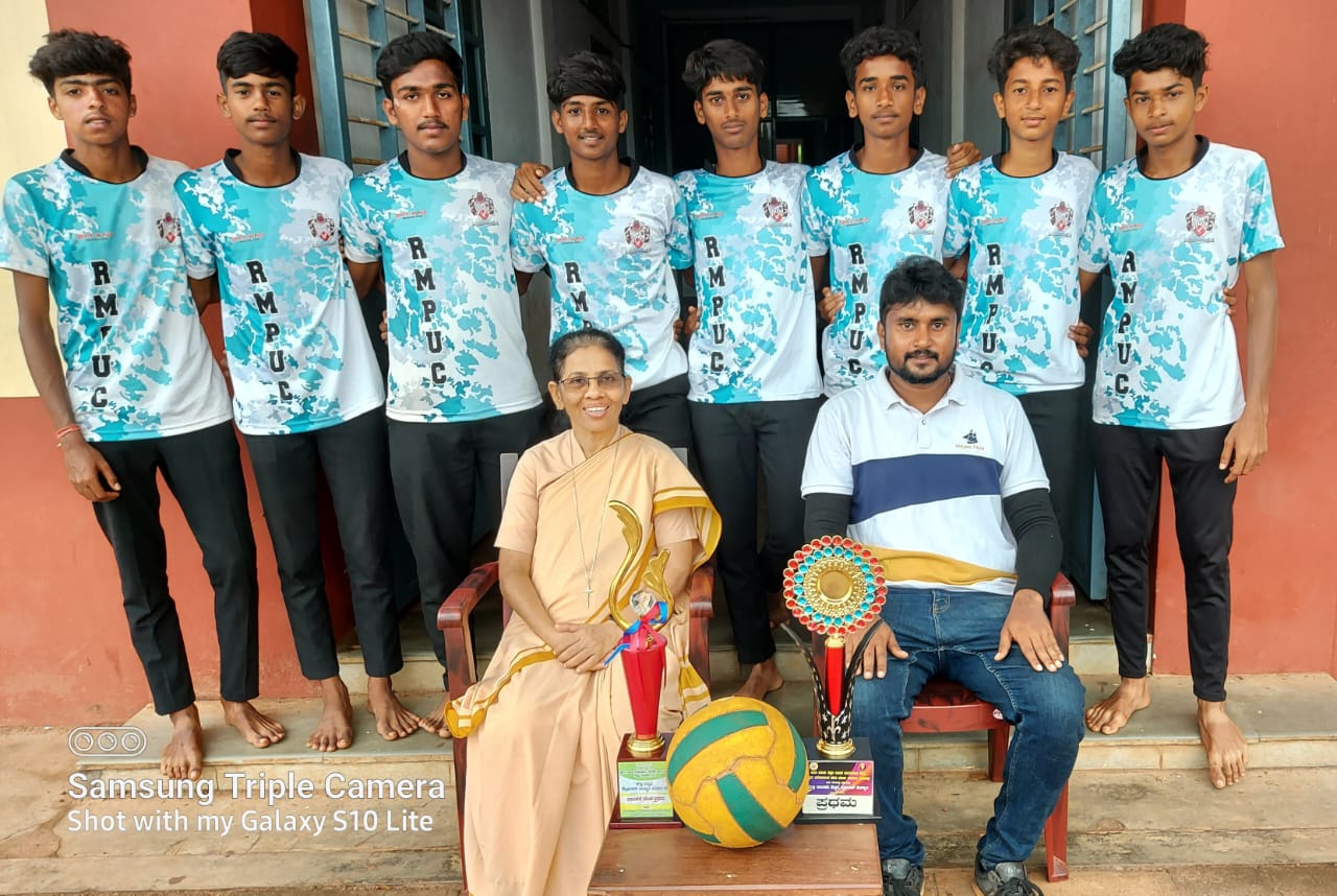 ತ್ರೋಬಾಲ್ ಪಂದ್ಯಾಟ; ರೋಸಾ ಮಿಸ್ತಿಕಾ ಕಾಲೇಜು ತಂಡ ರಾಜ್ಯಮಟ್ಟಕ್ಕೆ ಆಯ್ಕೆ