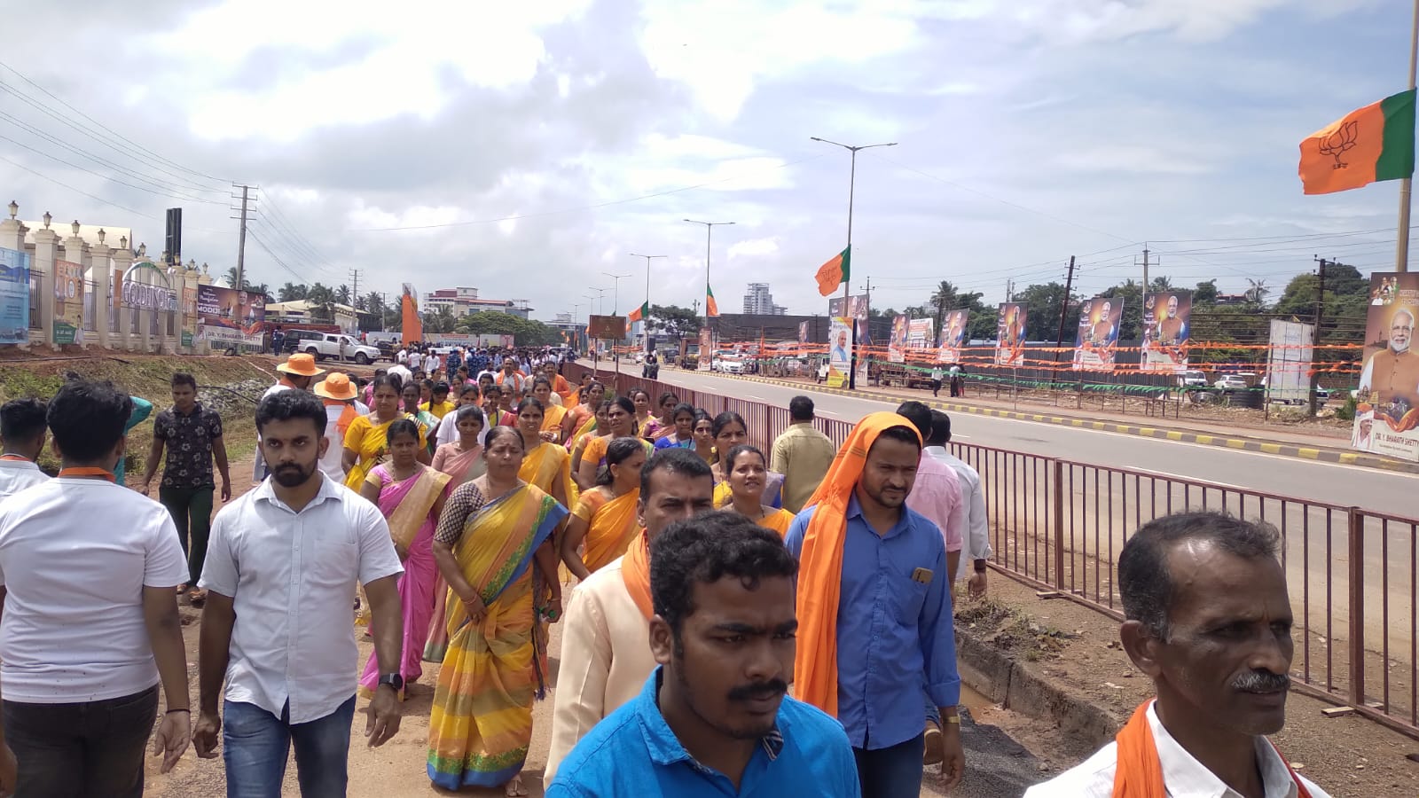 ಪ್ರಧಾನಿ ಮೋದಿ ಕಾರ್ಯಕ್ರಮ: ಕಪ್ಪು ಅಂಗಿ ಧರಿಸಿದವರಿಗೆ ಪ್ರವೇಶ ನಿರಾಕರಣೆ