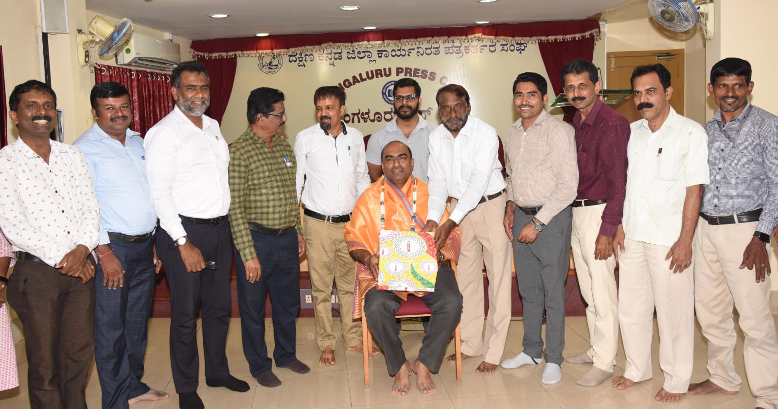 ದ.ಕ.ಜಿಲ್ಲಾ ಪತ್ರಕರ್ತರ ಗೃಹ ನಿರ್ಮಾಣ ಸಹಕಾರಿ ಸಂಘದಿಂದ ಸನ್ಮಾನ