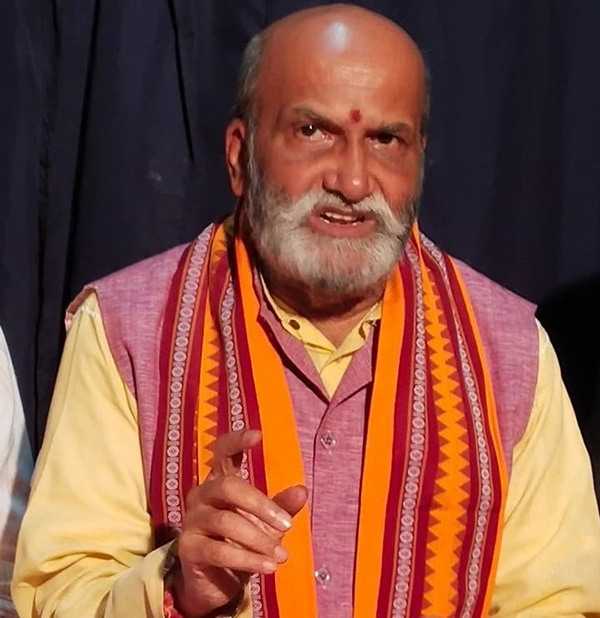 ಚುನಾವಣೆಯಲ್ಲಿ ಬಿಜೆಪಿ 25 ಸ್ಥಾನ ಕಾರ್ಯಕರ್ತರಿಗೆ ನೀಡಲಿ : ಪ್ರಮೋದ್ ಮುತಾಲಿಕ್