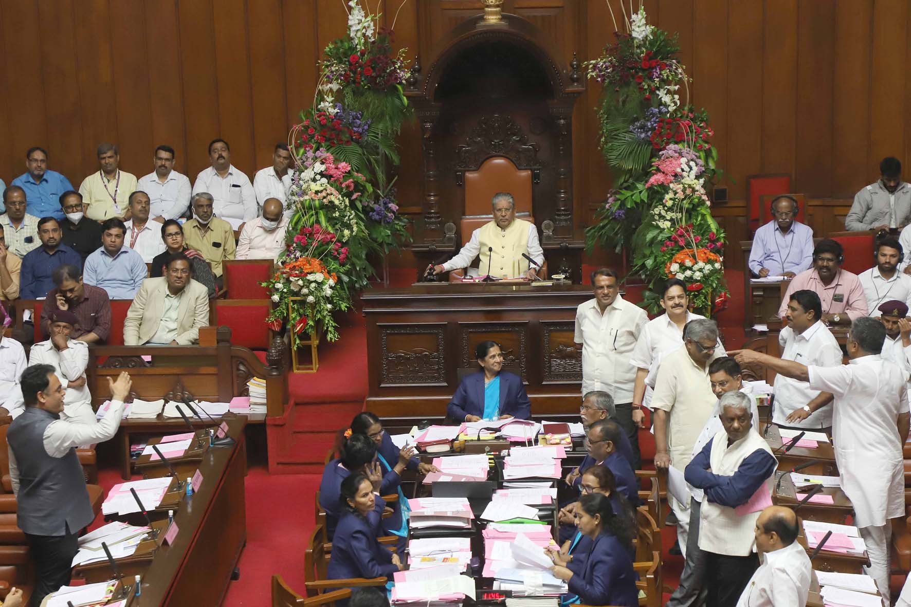 ವಿಧಾನ ಪರಿಷತ್‍ನಲ್ಲಿ 4 ವಿಧೇಯಕಗಳ ಅಂಗೀಕಾರ
