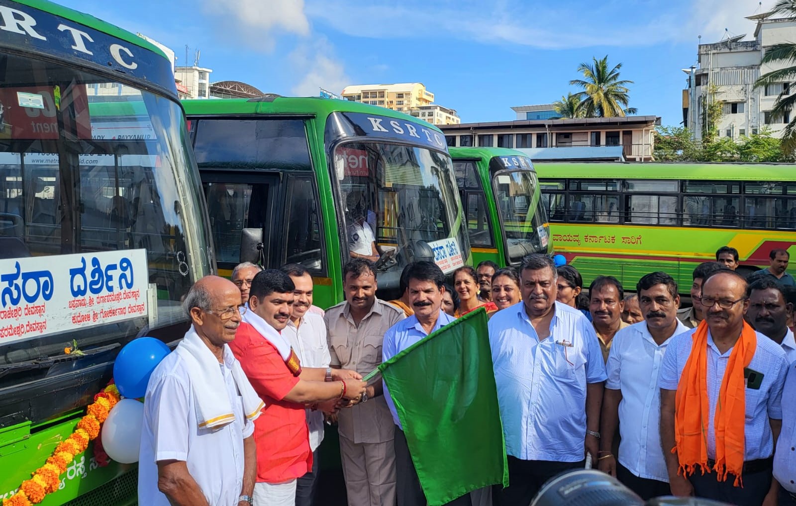 ‘ದಸರಾ ದರ್ಶಿನಿ’ಗೆ ಶಾಸಕ ವೇದವ್ಯಾಸ ಕಾಮತ್ ಚಾಲನೆ