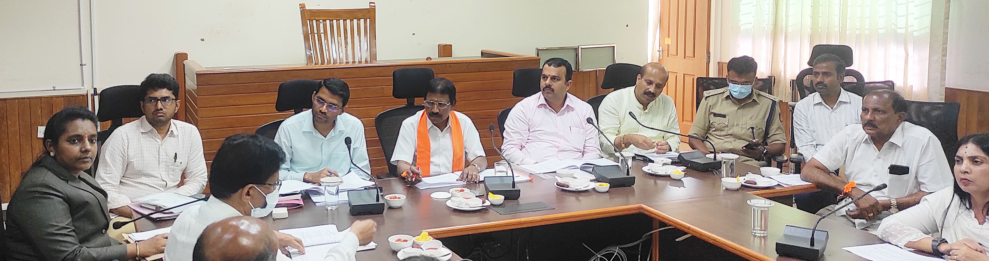 ಉಡುಪಿ ಜಿಲ್ಲೆಯ ಎಂಡೋಸಲ್ಫಾನ್ ಬಾಧಿತರಿಗೆ ಎಲ್ಲಾ ಸೌಲಭ್ಯ ಒದಗಿಸಿ: ಅಧಿಕಾರಿಗಳಿಗೆ ಉಸ್ತುವಾರಿ ಸಚಿವ ಅಂಗಾರ ಸೂಚನೆ