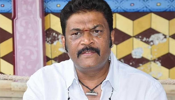 ಜೀವ ಬೆದರಿಕೆ ಆರೋಪ: ರಾಜೀನಾಮೆ ಕೊಡುವ ಪ್ರಶ್ನೆಯೇ ಇಲ್ಲ ಎಂದ ಸಚಿವ ಆನಂದ್ ಸಿಂಗ್