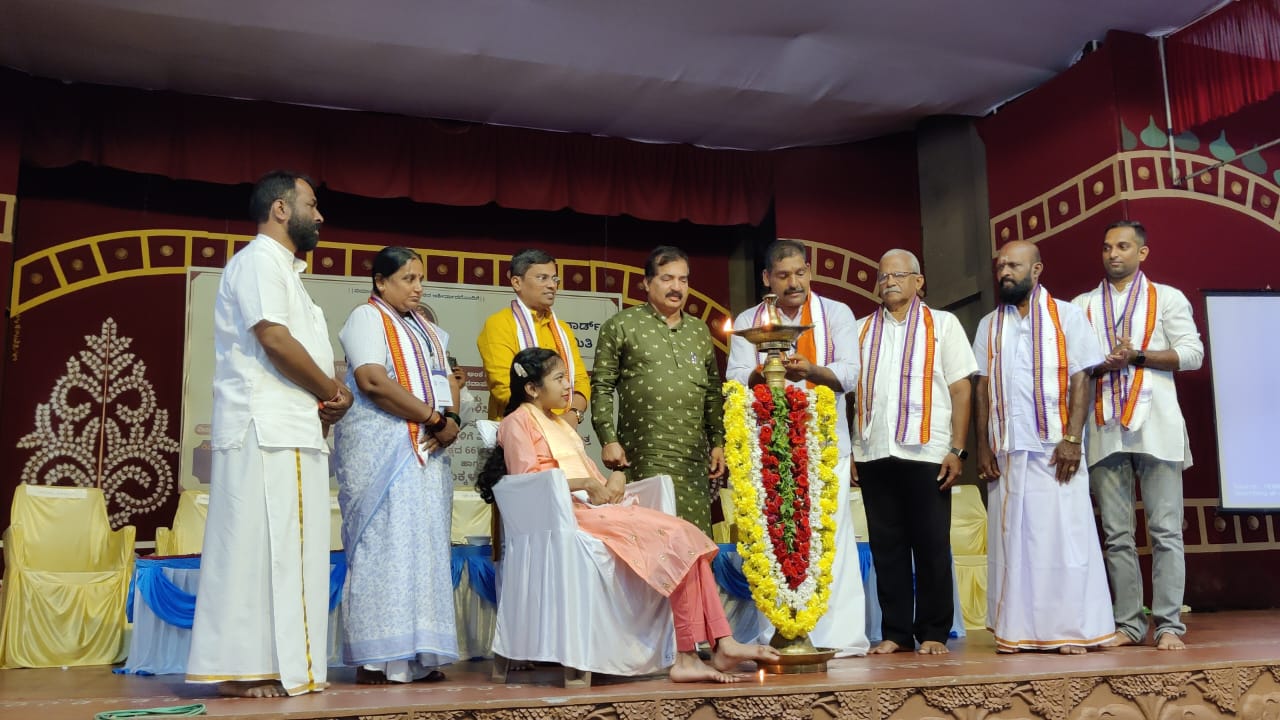 ಉತ್ತಮ ಮನಸ್ಸು ಕಟ್ಟುವ ಕೆಲಸ ಅಗತ್ಯ: ಡಾ.ಮೋಹನ್ ಆಳ್ವ