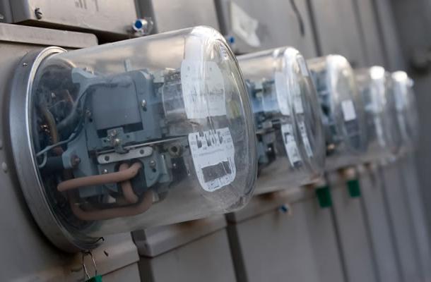 ವಿದ್ಯುತ್ ಮಾಪಕ ಸರಬರಾಜಿಗೆ ಆಗ್ರಹ