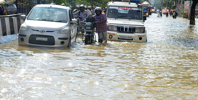 ಬೆಂಗಳೂರಿನ ಮಳೆ ಅವಾಂತರಕ್ಕೆ ಸರ್ಕಾರದ ವೈಫಲ್ಯವೇ ಕಾರಣ: ಸಿದ್ದರಾಮಯ್ಯ ಅಕ್ರೋಶ