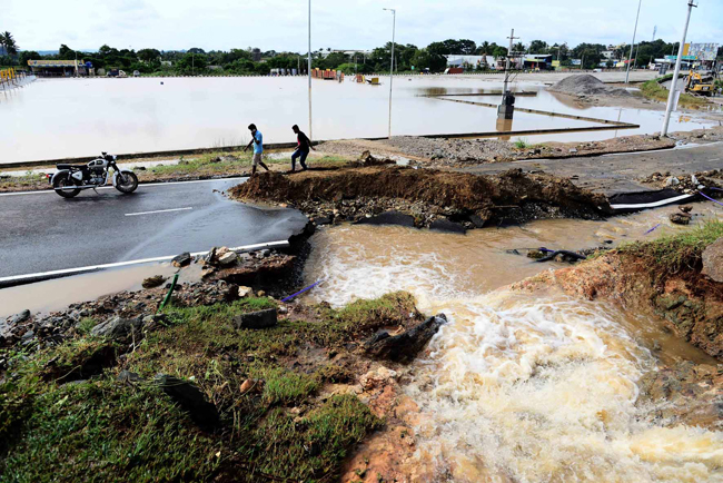 ಬೆಂಗಳೂರಿನಲ್ಲಿ ಪ್ರವಾಹ ಹಿನ್ನೆಲೆ; ತಾತ್ಕಾಲಿಕವಾಗಿ ಕಡಿಮೆ ಬಾಡಿಗೆಗೆ ಹೋಟೆಲ್‌ ರೂಮ್‌ಗಳು ಲಭ್ಯ
