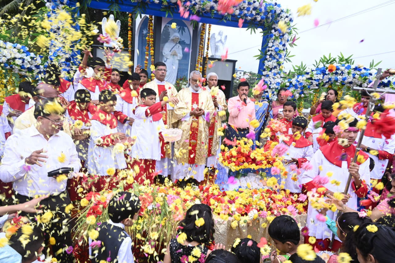 ದ.ಕ.ಜಿಲ್ಲೆಯಲ್ಲಿ ಸಂಭ್ರಮ ಮೋಂತಿ ಹಬ್ಬ ಆಚರಣೆ