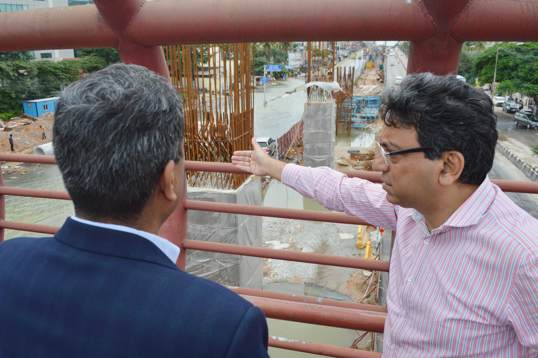 ರಾಜಕಾಲುವೆ ಒತ್ತುವರಿ; ಕೆಲವು ಅಪಾರ್ಟ್‍ಮೆಂಟ್‍ಗಳಿಗೆ ಬಿಬಿಎಂಪಿಯಿಂದ ನೋಟಿಸ್