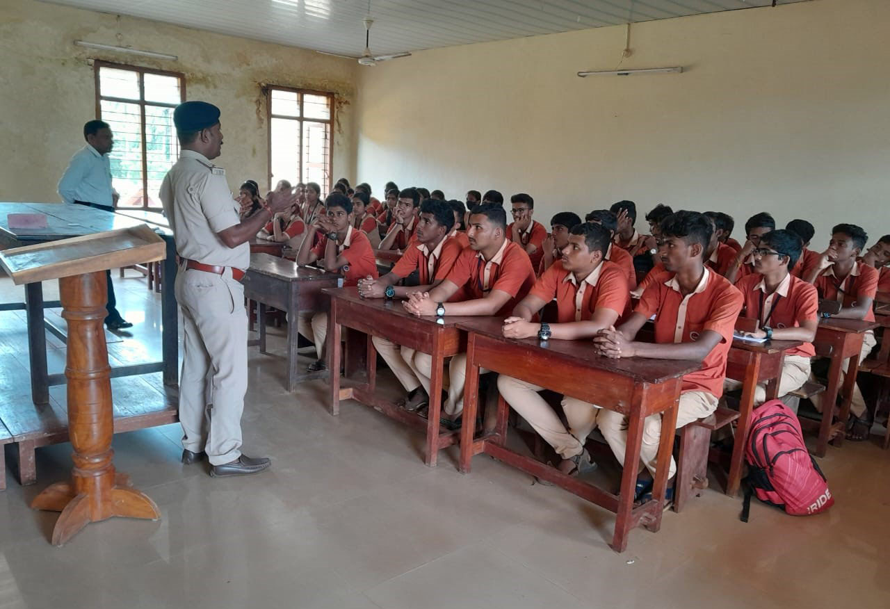 ವಿಶ್ವ ಮಾನಸಿಕ ಆರೋಗ್ಯದ ಕುರಿತು ವಿದ್ಯಾರ್ಥಿಗಳಿಗೆ ಮಾಹಿತಿ