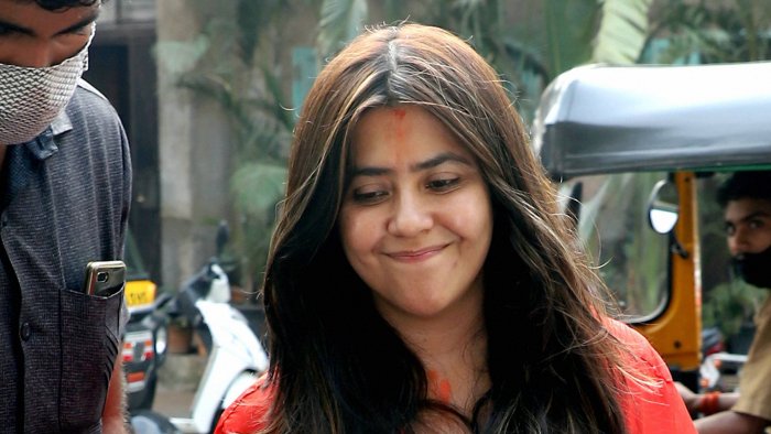 ಏಕ್ತಾ ಕಪೂರ್ ಯುವಪೀಳಿಗೆಯ ಮನಸ್ಸನ್ನು ಕಲುಷಿತಗೊಳಿಸುತ್ತಿದ್ದಾರೆ: ಸುಪ್ರೀಂ ಪ್ರಹಾರ