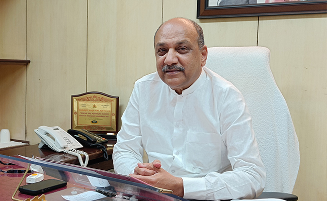 ಕರ್ನಾಟಕ ಅಲ್ಪಸಂಖ್ಯಾತರ ಆಯೋಗದ ಅಧ್ಯಕ್ಷರಾಗಿ ಅಬ್ದುಲ್ ಅಝೀಂ ಮುಂದುವರಿಕೆ