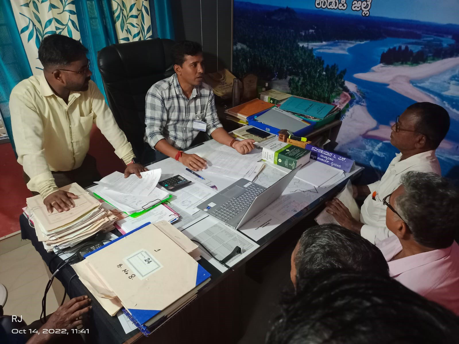 ಬೈಂದೂರು ಬೀದಿ ವ್ಯಾಪಾರಿಗಳ ತೆರವು ವಿರೋಧಿಸಿ ಮನವಿ