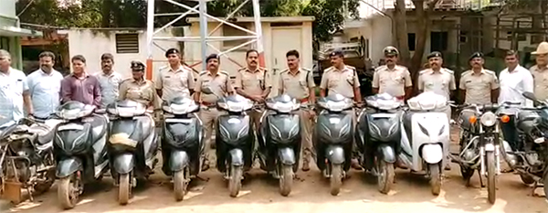 ಚಾಮರಾಜನಗರ: ಬೈಕ್‌ಗಳ ಕಳವು ಪ್ರಕರಣ; ಮೂವರು ಆರೋಪಿಗಳ ಬಂಧನ