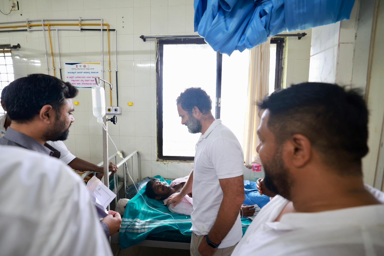 ಭಾರತ್ ಜೋಡೊ ಯಾತ್ರೆ ವೇಳೆ ವಿದ್ಯುತ್ ಅವಘಡ; ನಾಲ್ವರಿಗೆ ಗಾಯ