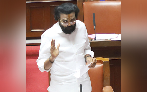 ಸಾರಿಗೆ ನಷ್ಟವನ್ನು ತಪ್ಪಿಸಲು ನಾಲ್ಕೂ ನಿಗಮಗಳ ವಿಲೀನಕ್ಕೆ ಸಜ್ಜು: ಸಚಿವ ಬಿ.ಶ್ರೀರಾಮುಲು