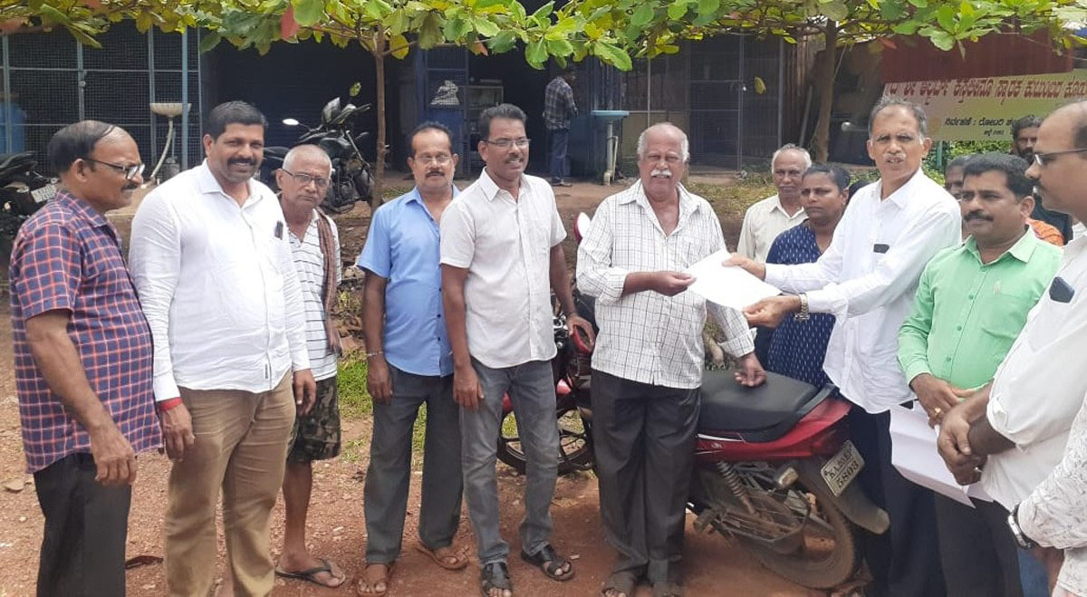 ಶಂಕರಪುರ ಮಲ್ಲಿಗೆ ಕನಿಷ್ಠ ದರ ಹೆಚ್ಚಳಕ್ಕೆ ಆಗ್ರಹಿಸಿ ಮನವಿ