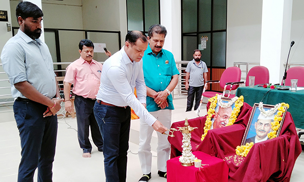 ಗಾಂಧೀಜಿ, ಶಾಸ್ತ್ರಿ ದೇಶದ ಪ್ರೇರಕ ಶಕ್ತಿ: ಶಾಸಕ ಸಂಜೀವ ಮಠಂದೂರು