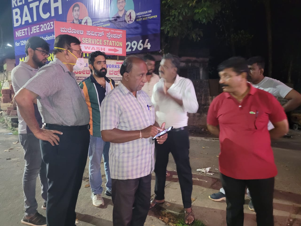 ಸಾರ್ವಜನಿಕ ಸ್ಥಳಗಳಲ್ಲಿ ಕಸದ ರಾಶಿ : ಮನಪಾ ಮೇಯರ್‌ರಿಂದ ರಾತ್ರಿ ಕಾರ್ಯಾಚರಣೆ