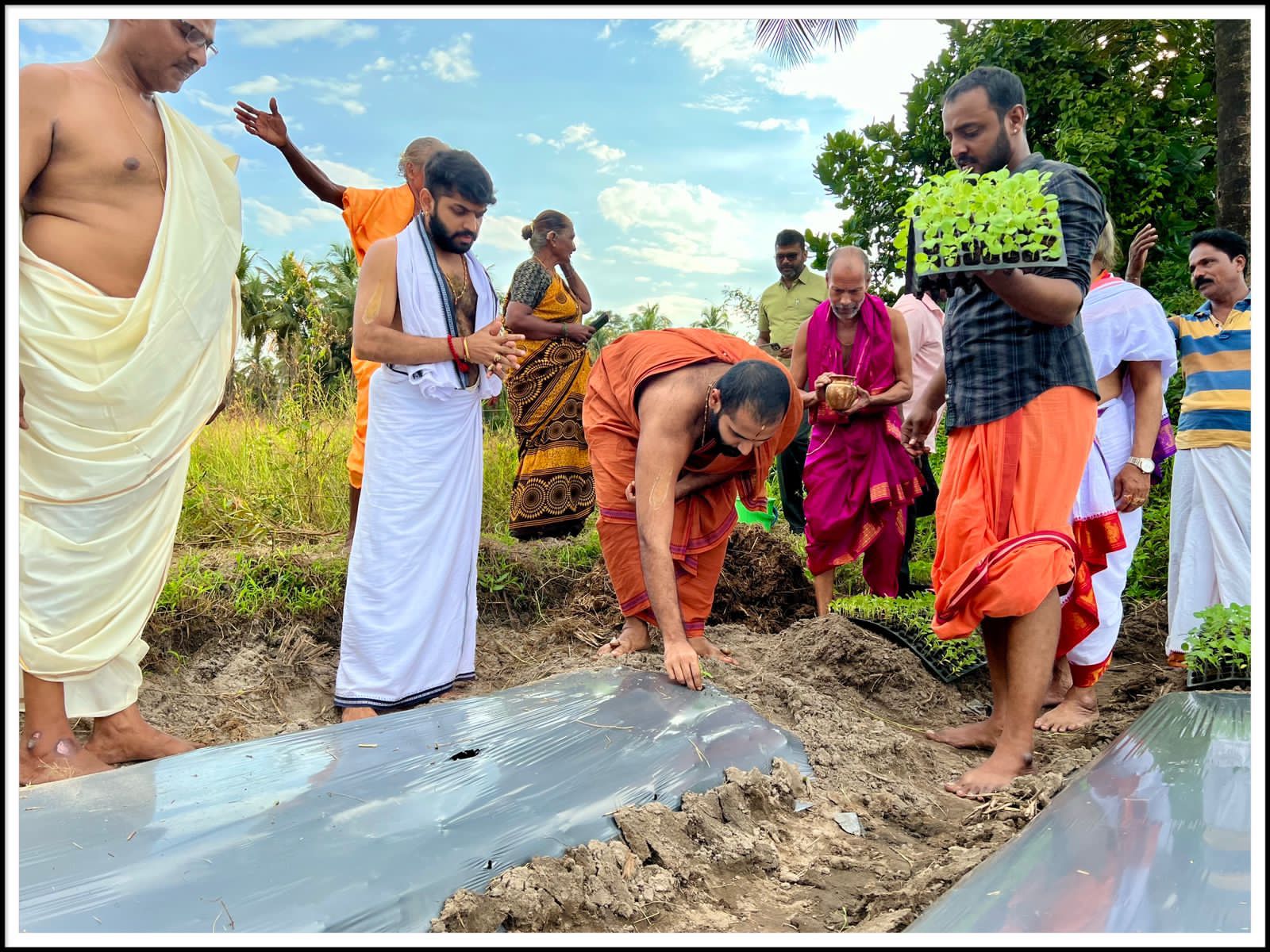 ಸೋದೆ ಮಠದ ಶ್ರೀಗಳಿಂದ ಮಟ್ಟುಗುಳ್ಳ ಕೃಷಿಗೆ ಚಾಲನೆ