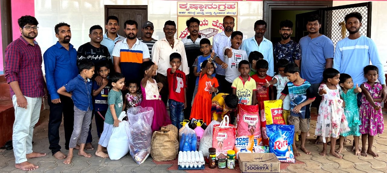 ವಿಶಿಷ್ಟ ರೀತಿಯಲ್ಲಿ ದೀಪಾವಳಿ ಅಚರಿಸಿದ ಅರುಣೋದಯ ಯುವಕಮಂಡಲ ಸದಸ್ಯರು