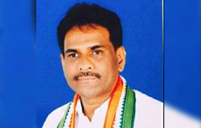 ಕಾಣಿಯೂರು ಗುಂಪು ಹಲ್ಲೆ ಪ್ರಕರಣ: ಸಚಿವರ ತಾರತಮ್ಯಕ್ಕೆ ಕಾಂಗ್ರೆಸ್ ಆಕ್ರೋಶ ಕಾಣಿಯೂರು ಗುಂಪು ಹಲ್ಲೆ ಪ್ರಕರಣ: ಸಚಿವರ ತಾರತಮ್ಯಕ್ಕೆ ಕಾಂಗ್ರೆಸ್ ಆಕ್ರೋಶ