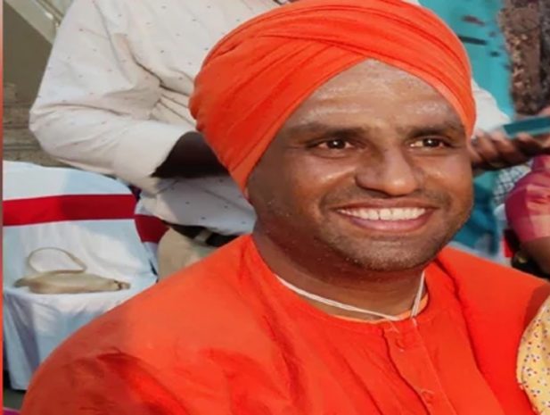 ಬಂಡೆ ಮಠದ ಬಸವಲಿಂಗ ಸ್ವಾಮೀಜಿ ಆತ್ಮಹತ್ಯೆ ಪ್ರಕರಣ: ಹನಿಟ್ರ್ಯಾಪ್​ ಶಂಕೆ ವ್ಯಕ್ತಪಡಿಸಿದ ಪೊಲೀಸರು