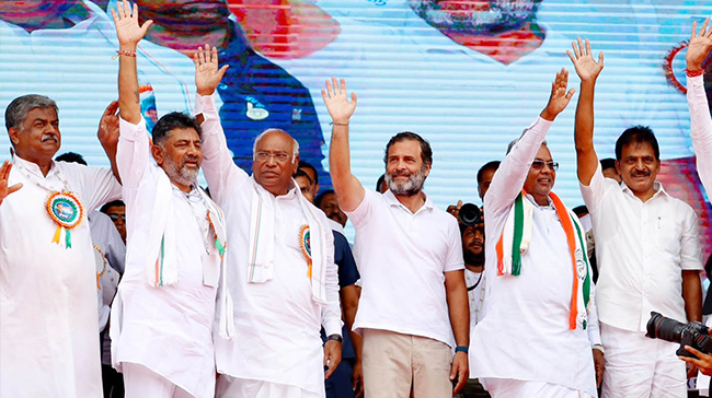 ಸಿದ್ದರಾಮಯ್ಯ, ಡಿಕೆಶಿ ಬಗ್ಗೆ ರಾಹುಲ್ ಗಾಂಧಿ ಪ್ರಶ್ನೆ: ಕುತೂಹಲಕಾರಿ ವಿಡಿಯೋ ಹಂಚಿಕೊಂಡ ಕಾಂಗ್ರೆಸ್