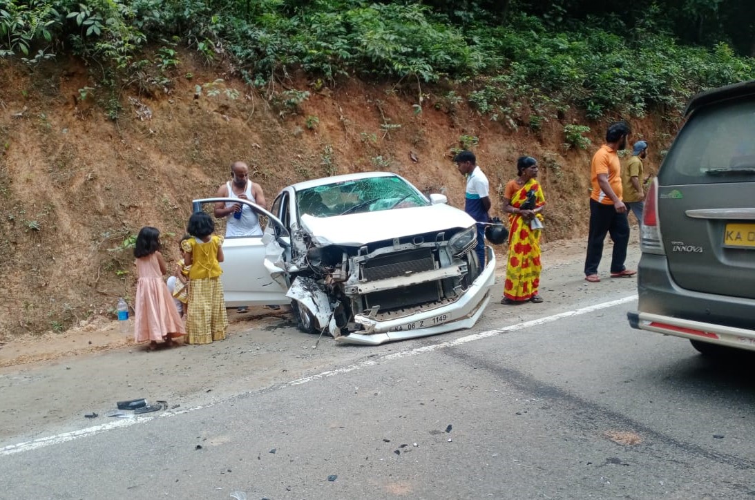ಕಡಬ: ಕಾರು - ಜೀಪ್ ನಡುವೆ ಢಿಕ್ಕಿ; ನಾಲ್ಕು ಮಂದಿಗೆ ಗಂಭೀರ ಗಾಯ