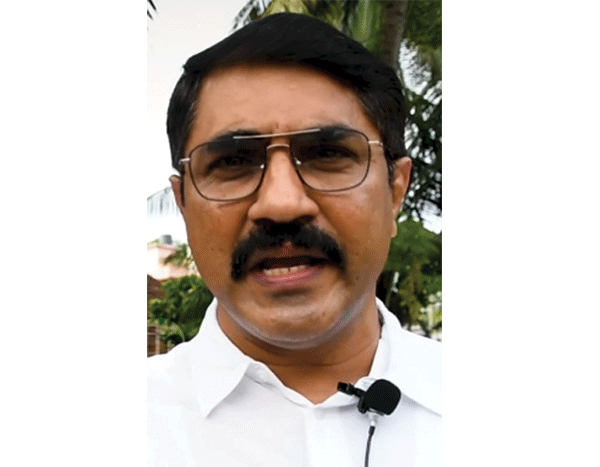 ಬ್ರಹ್ಮಶ್ರೀ ನಾರಾಯಣಗುರು ಕೋಶ ಮೂಗಿಗೆ ತುಪ್ಪ ಸವರುವ ಯತ್ನ: ಪದ್ಮರಾಜ್ ಆರ್. ಟೀಕೆ