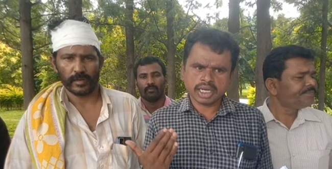 ಮಾಲೂರು ದಲಿತರ ಮೇಲಿನ ದೌರ್ಜನ್ಯ ಪ್ರಕರಣ ಆರೋಪಿಗಳಿಗೆ ಪೊಲೀಸರಿಂದಲೇ ಸಹಕಾರ: ಆರೋಪ