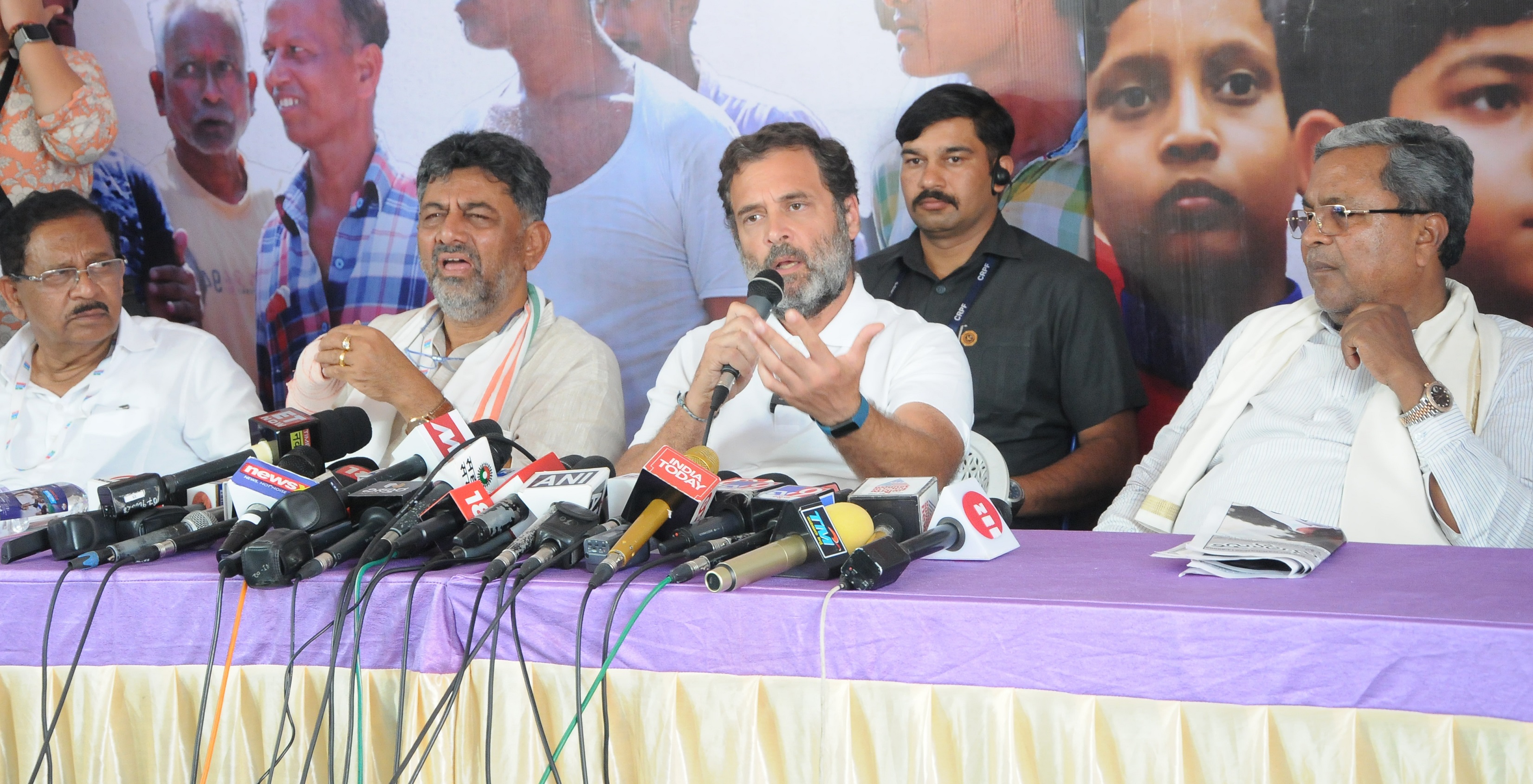 ವಿಧಾನಸಭೆ ಚುನಾವಣೆ | ಸಿಎಂ ಅಭ್ಯರ್ಥಿ ಘೋಷಣೆ, JDS ಜೊತೆ ಮೈತ್ರಿ ಬಗ್ಗೆ ರಾಹುಲ್ ಗಾಂಧಿ ಹೇಳಿದ್ದೇನು?