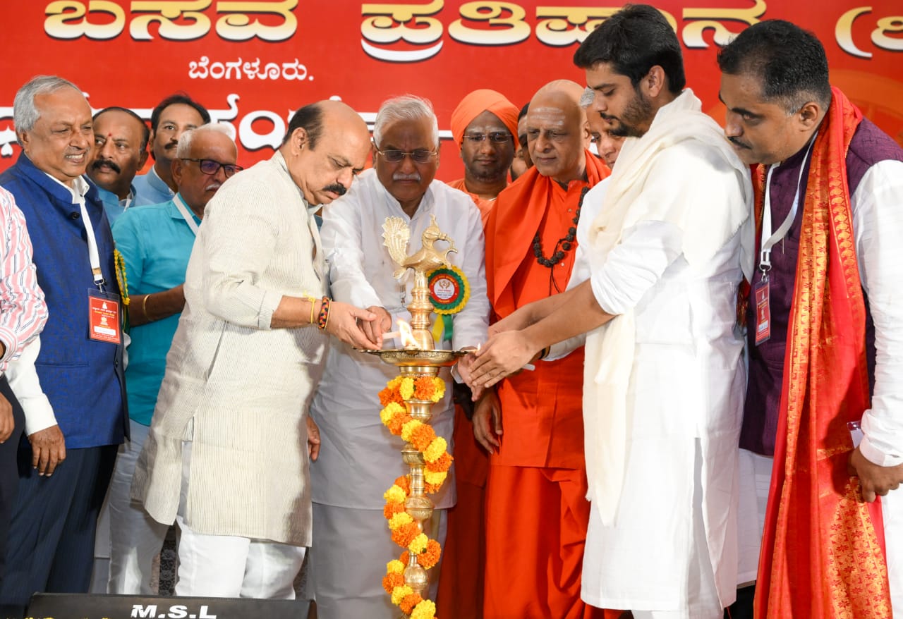 ದೇಶದೊಳಗೆ ಧರ್ಮದ ಕಗ್ಗಂಟು: ಪಂಡಿತಾರಾಧ್ಯ ಸ್ವಾಮೀಜಿ