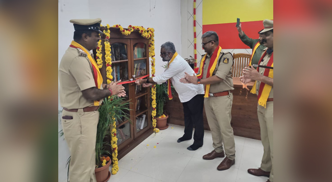 ಬೆಂಗಳೂರು: ಕನ್ನಡ ರಾಜ್ಯೋತ್ಸವದಂದು ಪೊಲೀಸ್‌ ಠಾಣೆಗಳಲ್ಲಿ ನೂತನ ಗ್ರಂಥಾಲಯ ಆರಂಭ