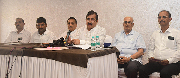 ಮಂಗಳೂರು; ನ.19-20ರಂದು ಸಂಘ ನಿಕೇತನದಲ್ಲಿ ಕನ್ನಡ ಶಾಲಾ ಮಕ್ಕಳ ಹಬ್ಬ: ಡಾ.ಮೋಹನ್ ಆಳ್ವ