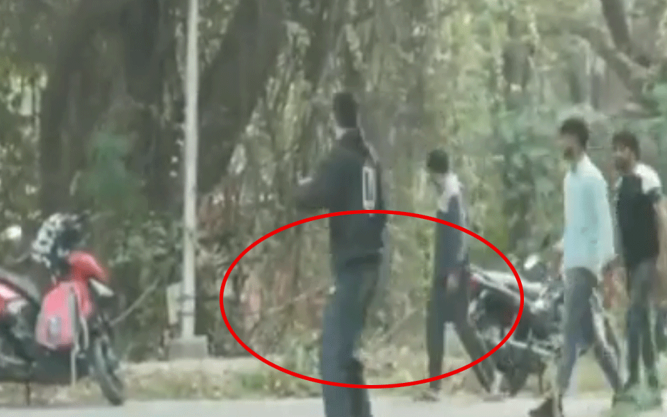 ಜೆಎನ್ ಯು ಕ್ಯಾಂಪಸ್ ನಲ್ಲಿ ಮಾರಾಮಾರಿ ಪ್ರಕರಣ: 2 ಪ್ರತ್ಯೇಕ ಎಫ್ ಐಆರ್ ದಾಖಲಿಸಿದ ದಿಲ್ಲಿ  ಪೊಲೀಸರು