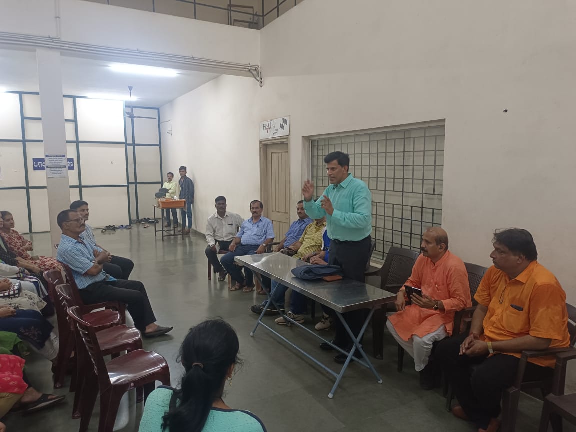 ಯುವ ಬ್ಯಾಡ್ಮಿಂಟನ್ಪಟುಗಳಿಗೆ ವಿಮಲ್ ಕುಮಾರ್ ಸಲಹೆ-ಸೂಚನೆ ಯುವ ಬ್ಯಾಡ್ಮಿಂಟನ್ಪಟುಗಳಿಗೆ ವಿಮಲ್ ಕುಮಾರ್ ಸಲಹೆ-ಸೂಚನೆ