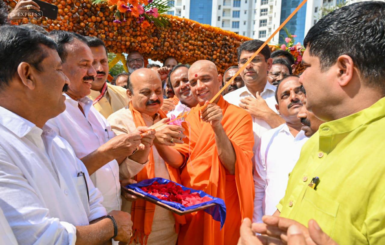 ಮಂಗಳೂರು: ಕೆದಂಬಾಡಿ ರಾಮಯ್ಯ ಗೌಡರ ಕಂಚಿನ ಪ್ರತಿಮೆ ಸಿಎಂ ಬೊಮ್ಮಾಯಿ ಲೋಕಾರ್ಪಣೆ