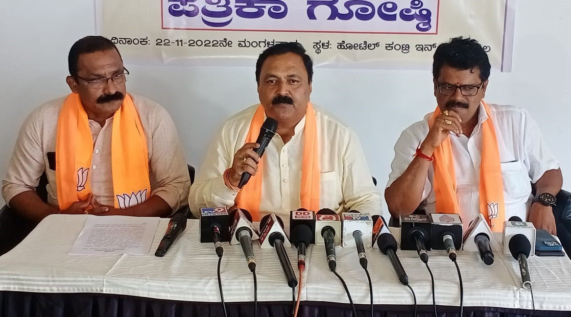 ಮಂಗಳೂರು ಸ್ಪೋಟಕ್ಕೆ ನೇರ ಹೊಣೆ ಕಾಂಗ್ರೆಸ್: ಮಹೇಶ್ ಟೆಂಗಿನಕಾಯಿ ಆರೋಪ