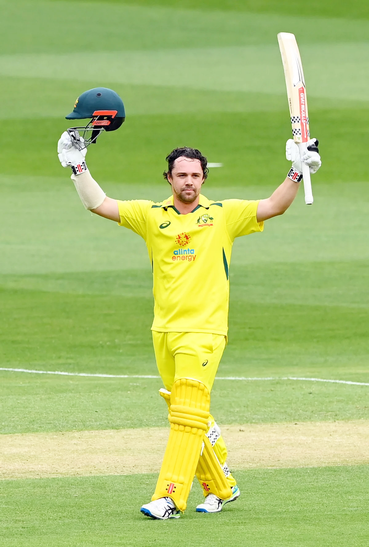 ಇಂಗ್ಲೆಂಡ್ ಗೆ 221 ರನ್ ಗಳ ಬೃಹತ್ ಸೋಲು