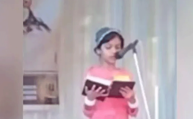 ಕೇರಳ: ಕುರ್ ಆನ್ ಪಠಣ ಸ್ಪರ್ಧೆಯಲ್ಲಿ ಪ್ರಥಮ ಬಹುಮಾನ ಪಡೆದ 4ನೇ ತರಗತಿ ವಿದ್ಯಾರ್ಥಿನಿ ಪಾರ್ವತಿ